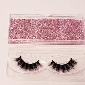 Strip lashes